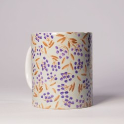 Lila Beeren - Tasse
